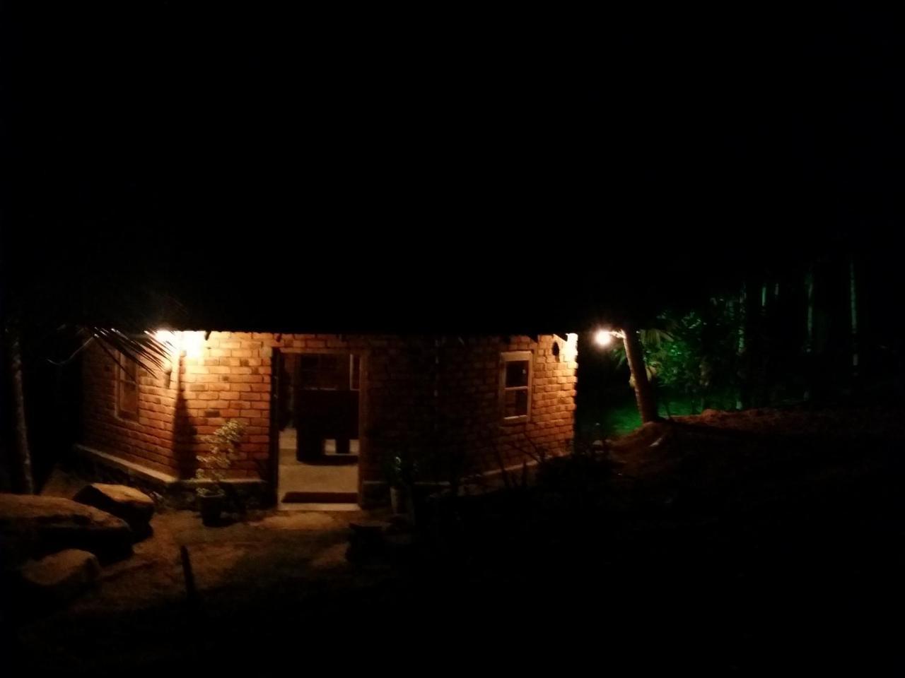 Hidden Well Hiriketiya Hostel ดิคเวลลา ภายนอก รูปภาพ